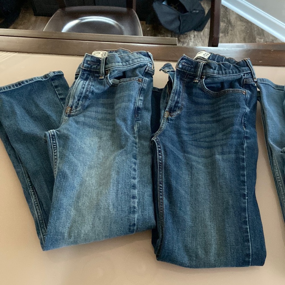 4  pairs of 15/16 slim Abercrombie kids jeans selling as a bundle